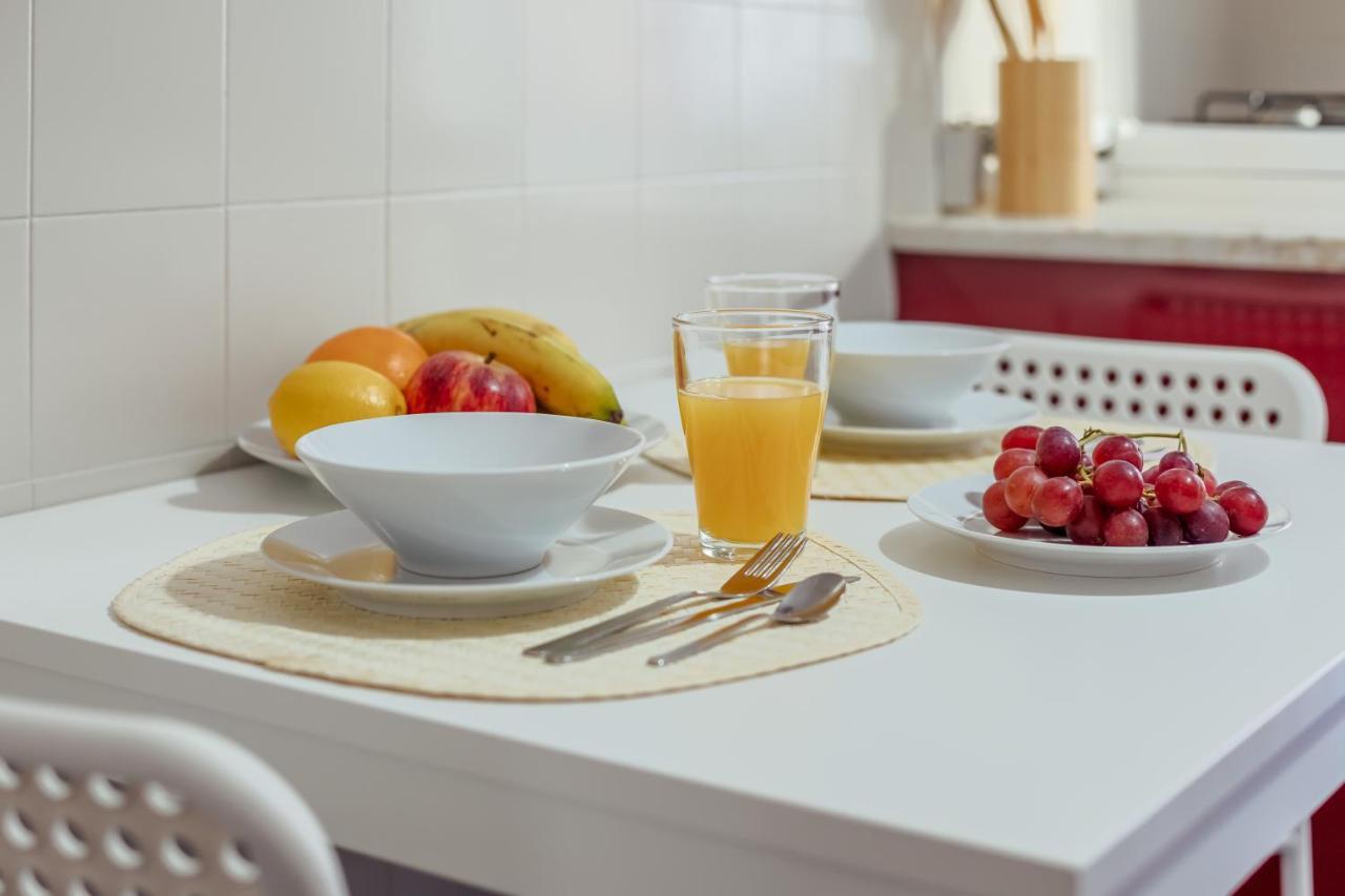 Elegant 3 Bedroom Apt - City Centre - Garage - Metro Лиссабон Экстерьер фото