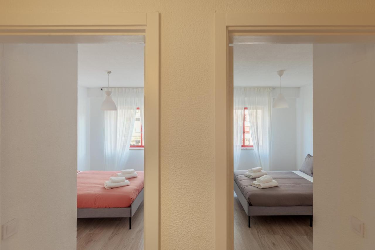 Elegant 3 Bedroom Apt - City Centre - Garage - Metro Лиссабон Экстерьер фото