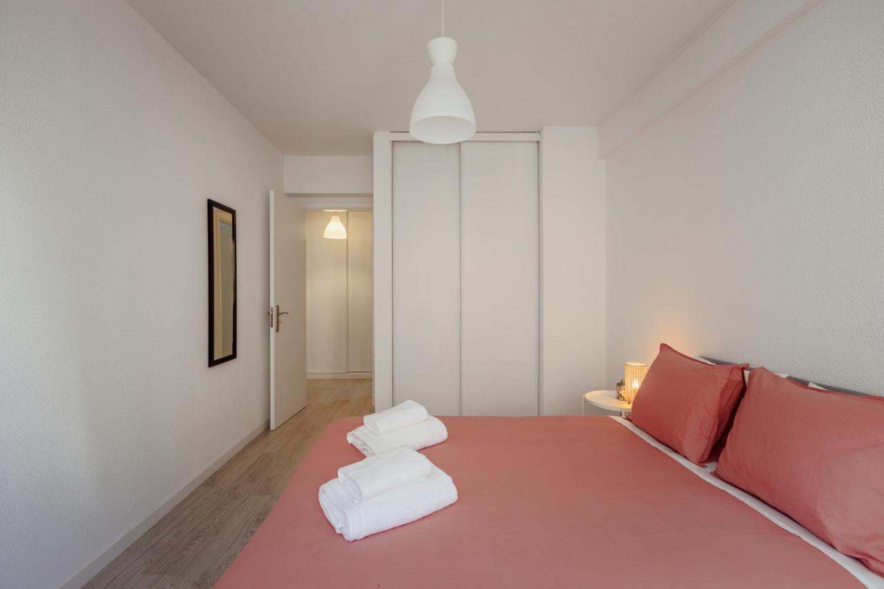 Elegant 3 Bedroom Apt - City Centre - Garage - Metro Лиссабон Экстерьер фото